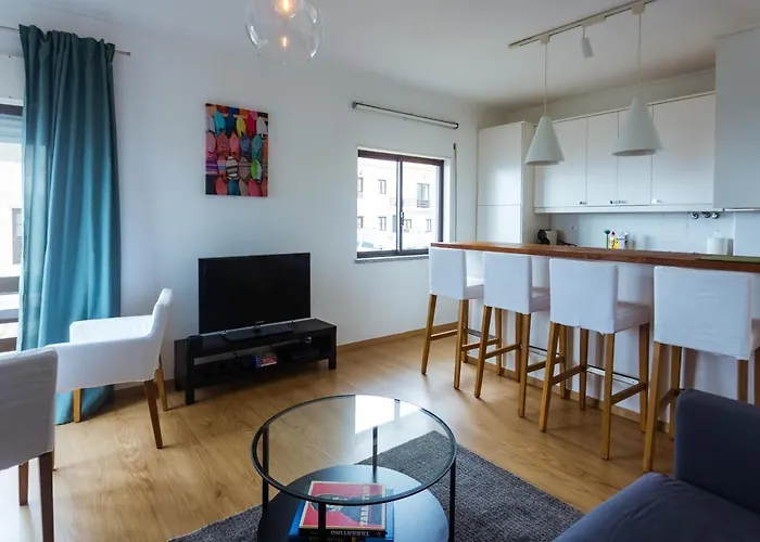 Enjoy View - Ocean, Surf, Beach, Eat & Work Apartamento